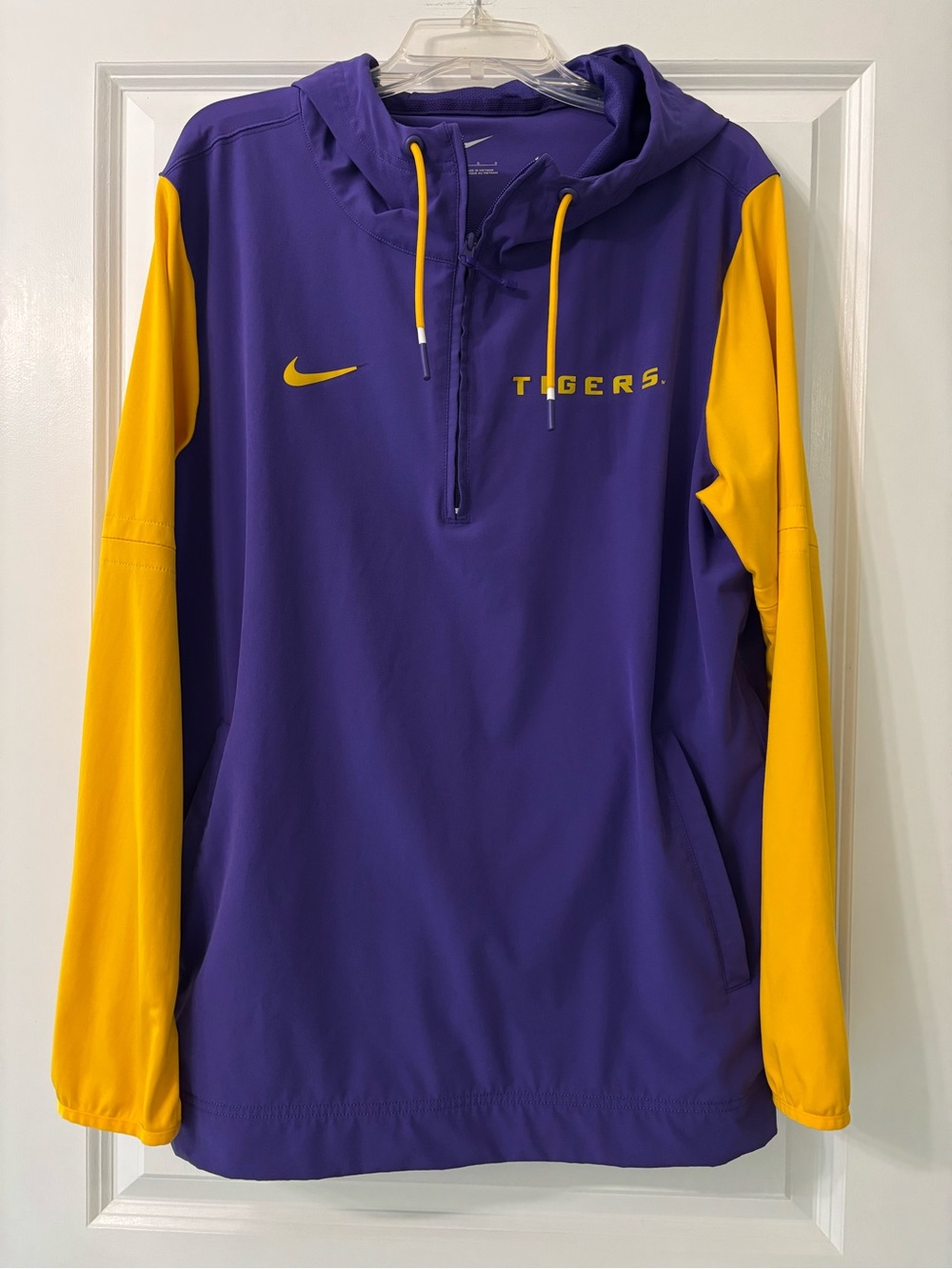 Nike 1/2 zip LSU hoodie size large